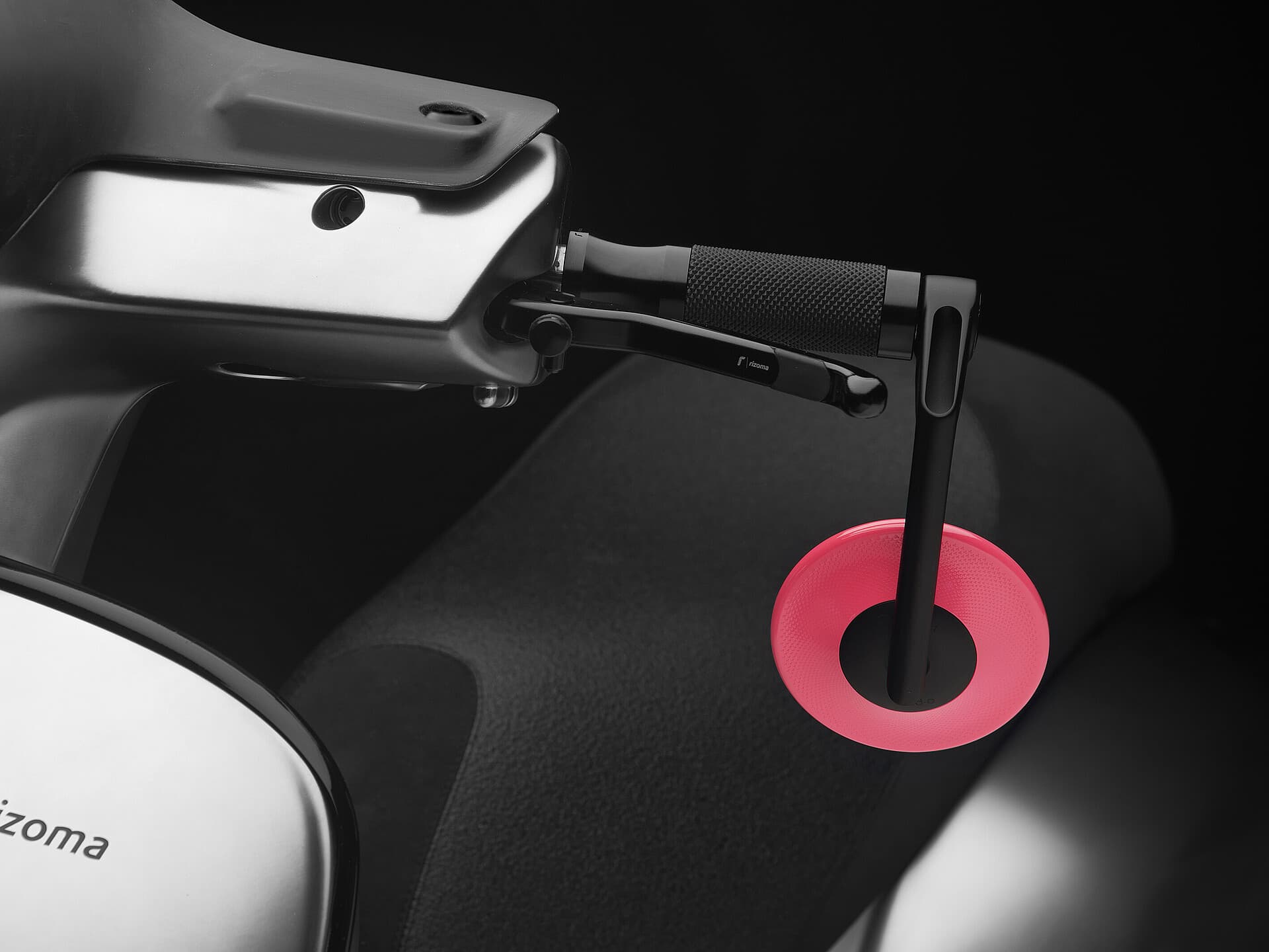 RIZOMA grip and lever reference image