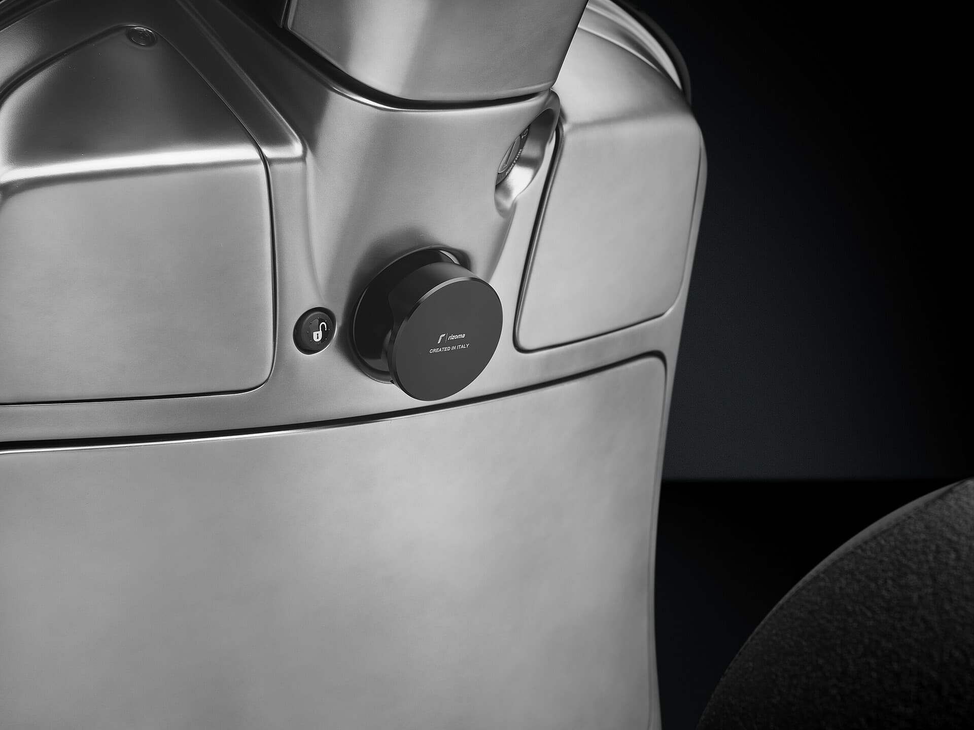 RIZOMA bag hook ZVP016B product photo